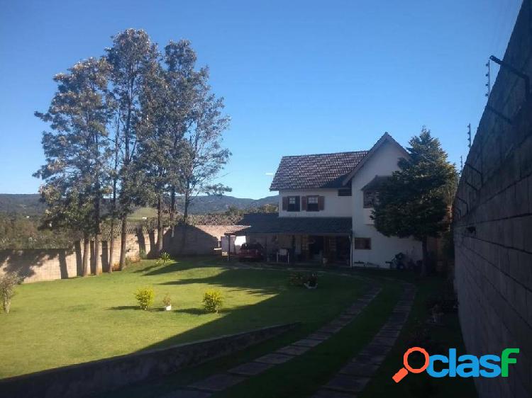 CASA ESTILO CHALÉ EM JUNDIAÍ/SP