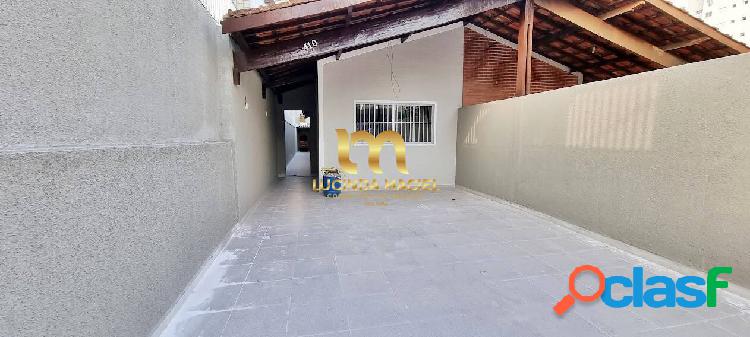 CASA GEMINADA 2 DORMS, 1 SUÍTE, ESPAÇO COM CHURRASQUEIRA-