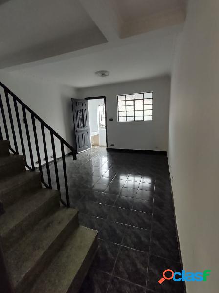 Casa com 4 quartos, 103m², à venda