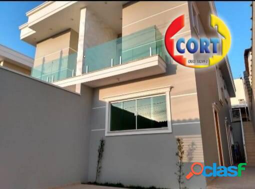 Casa de 105m² com 3 dormitórios á venda em