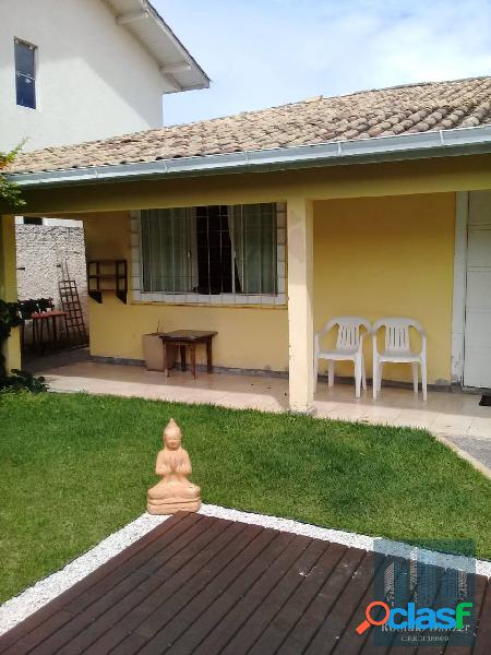 Casa à VENDA próximo a praia do MOÇAMBIQUE, Rio Vermelho,