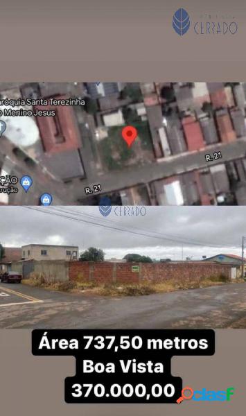 Terreno com 737 mts no Bairro Boa Vista a Venda