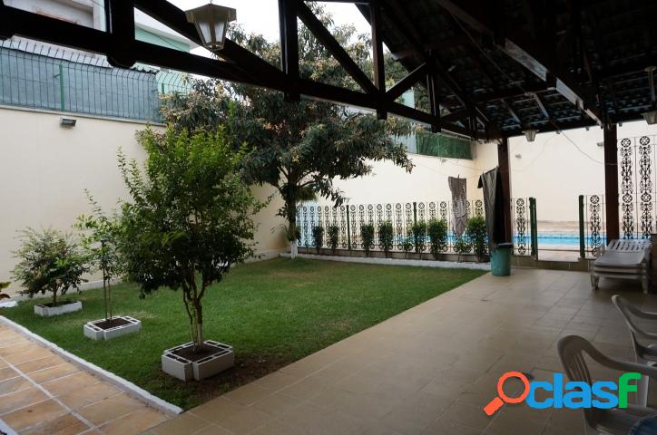 Casa de cinema na Vila Matilde Com churrasqueira e piscina