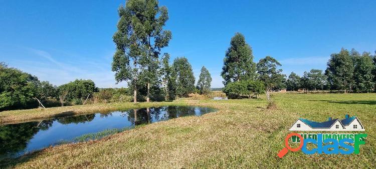 Velleda oferece Sítio com açude em Águas Claras, somente