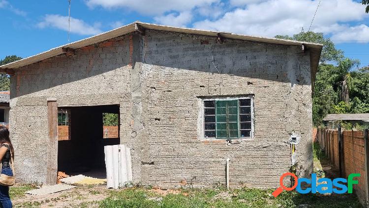 Ótima Casa em Fase de Acabamento no Guaraguaçu à 100