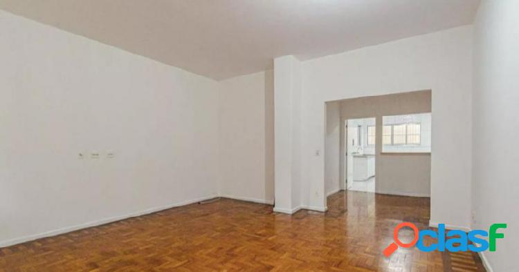 Apartamento com 3 quartos, 151m², à venda