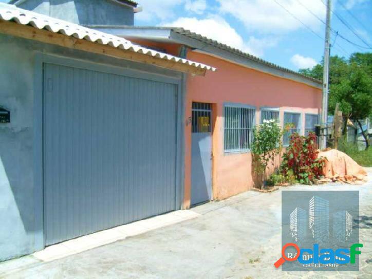 Casa e apto 02 dorm, sala, cozinha.Terreno com 337m²!!!