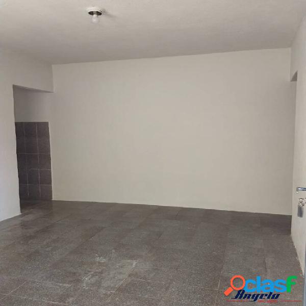 Jd Valparaiba - Edicula com 1 dorm s/ garagem