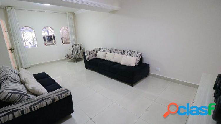 Sobrado com 3 quartos, 217m², à venda em Santo André,