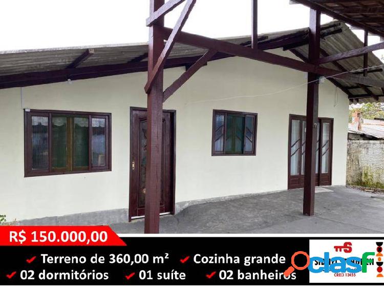 Confira. Casa com 02 dormitórios e 01 suíte, em Bal. Barra