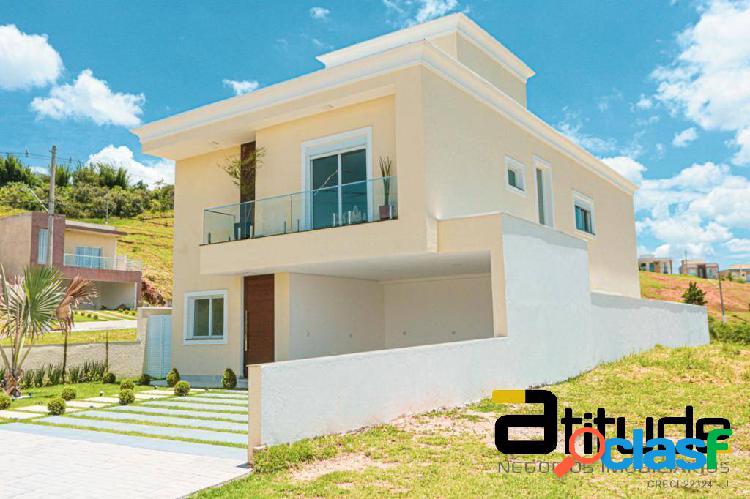 CASA A VENDA NO CONDOMÍNIO RESERVA SANTA ANNA.