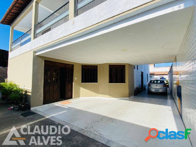 CASA DE 6\4 SENDO 3 SUÍTES PX AO BOULEVARD