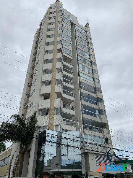 COBERTURA SEMIMOBILIADA COM 3 SUÍTES E 2 VAGAS NA FAZENDA