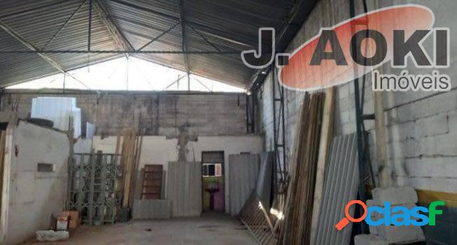 Galpão comercial para aluguel possui 350 m² em Vila Moraes