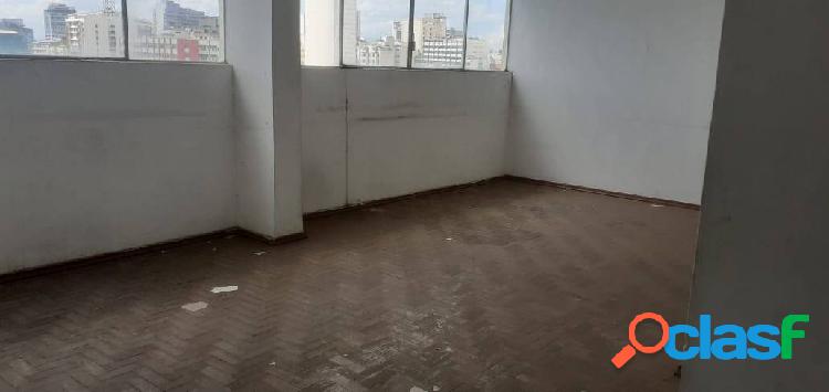 Apartamento à venda, 03 quartos com varanda