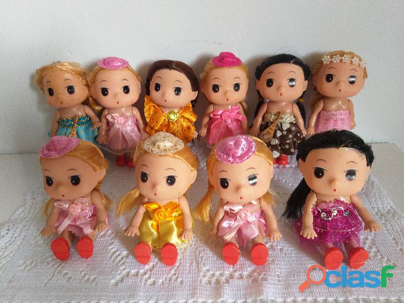 Bonecas chaveiros