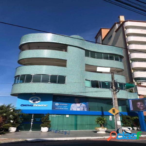 APARTAMENTO COM 2 DORMITÓRIOS NO CENTRO DE ITAJAÍ