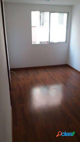 Apartamento com 2 dormitórios para alugar, 50 m² por R$