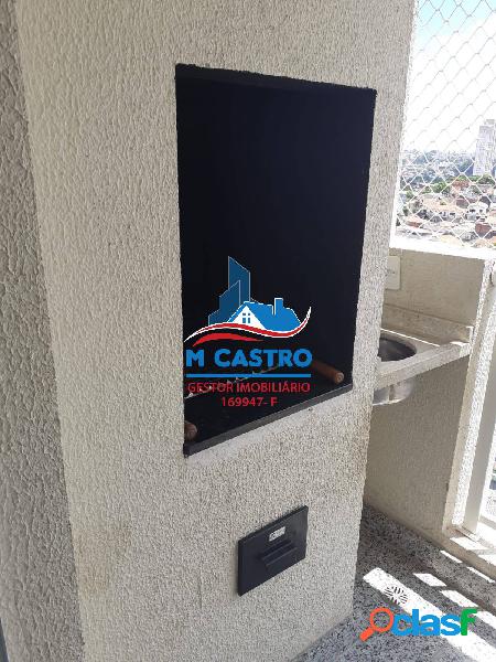 APARTAMENTO 49M² - 02 DORMS - ANDAR ALTO - VARANDA C/