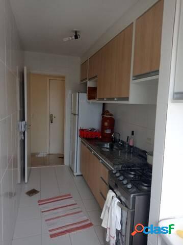 Apartamento com 2 dormitórios, varanda Cond. Belas Artes