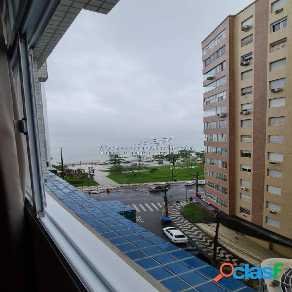 Apartamento em Santos 3 dormitórios na orla da praia.