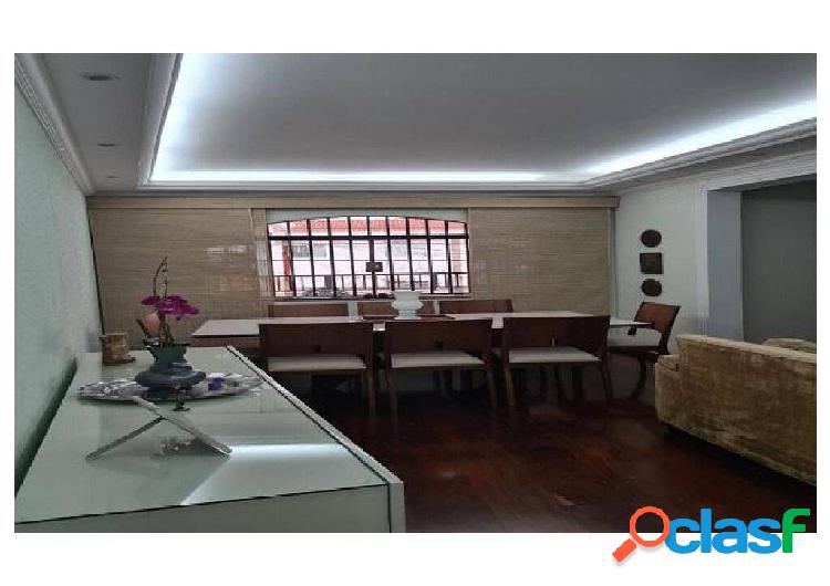 Sobrado com 3 dormitórios à venda, 165 m² por R$