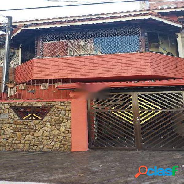 Casa 2 dorm 100 m2 c/ churrasqueira na Vila Tupi Praia
