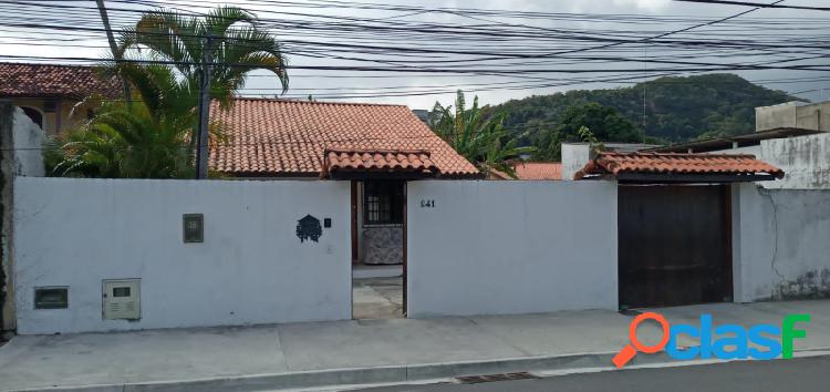 Casa com 2 quartos, 90m², à venda em Niterói, Piratininga