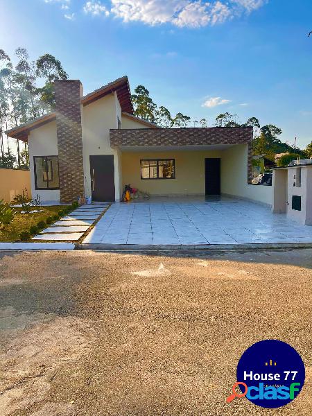 Casa térrea com 220 metros de area construída para comprar