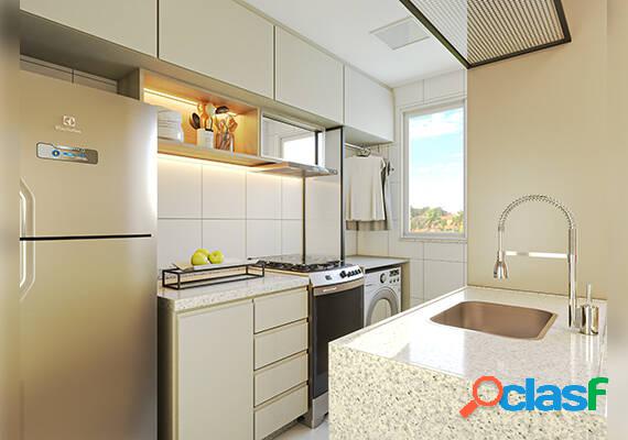 Espetacular apartamento 2 quartos no bairro - Carlos Prates.