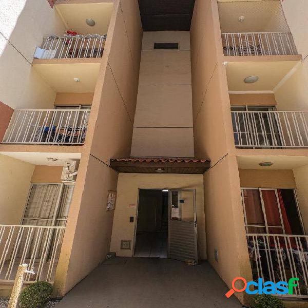 Apartamento com 2 dormitórios à venda, 49 m² por R$