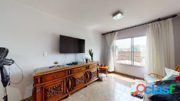 Apartamento com 2 quartos, 84m², à venda