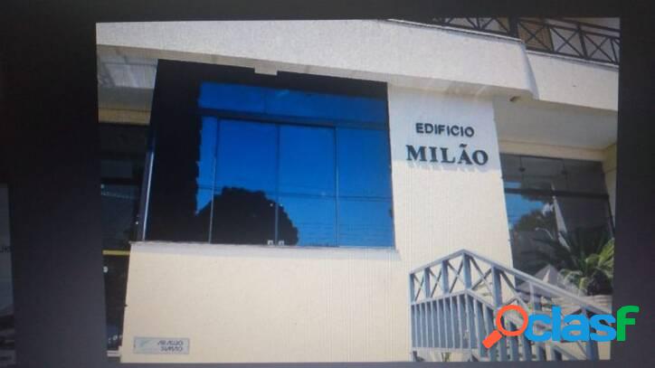 Apartamento com 3 dormitórios para alugar, 107 m² por R$