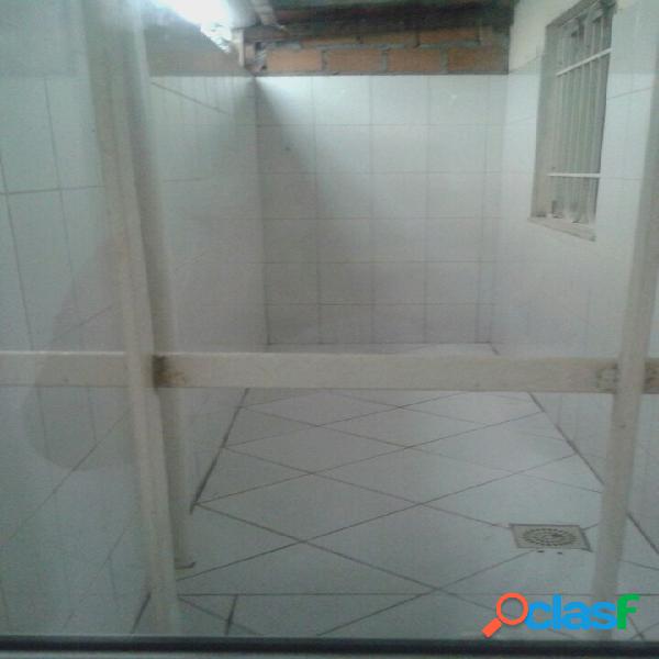 Apartamento em condomínio fechado no Muchila.
