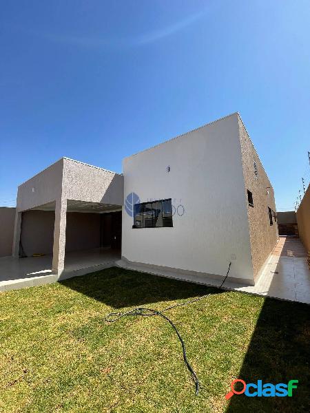 Casa Alto Padrão com 3 Quartos e Piscina no Parque dos