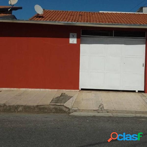 Casa com 2 dormitórios à venda, 100 m² por R$ 245.000 -