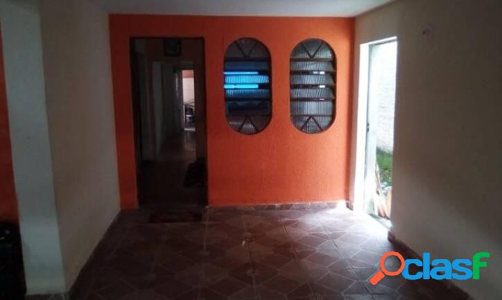 Casa com 2 dormitórios à venda, 120 m² por R$ 270.000,00