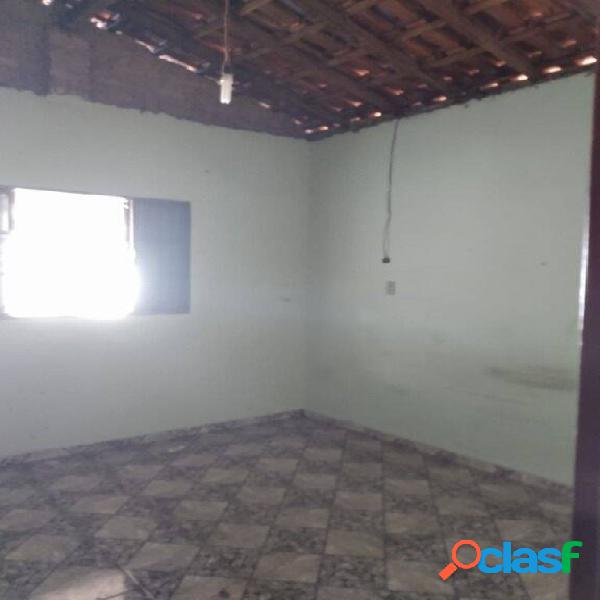 Casa com 2 dormitórios à venda, 250 m² por R$ 215.000,00