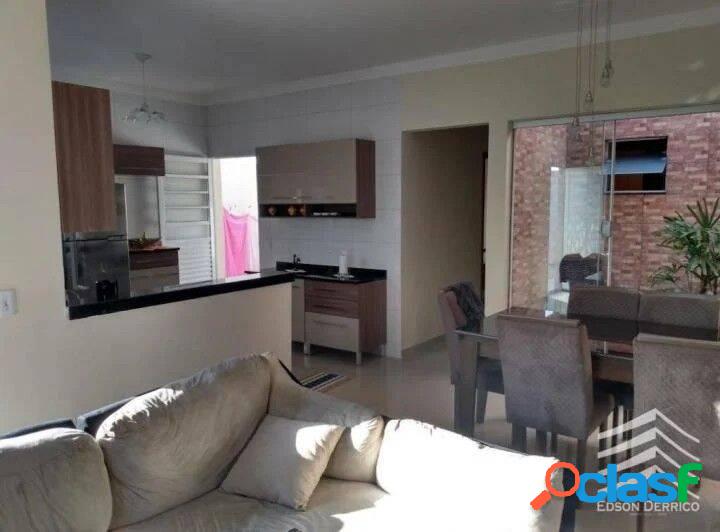 Casa com 2 dormitórios à venda, 70 m² por R$ 280.000 -