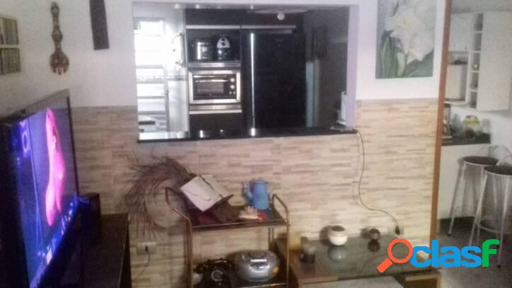 Casa com 2 dormitórios à venda, 90 m² por R$ 265.000 -