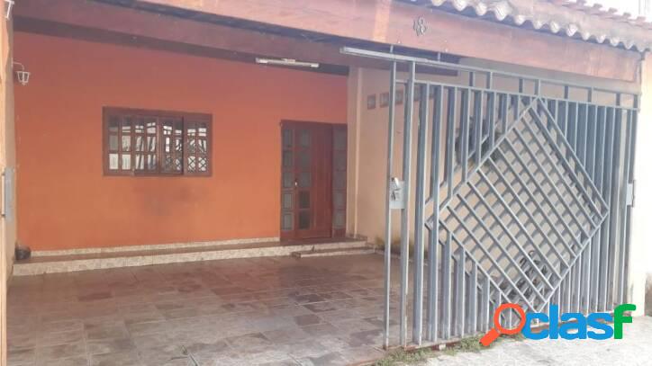 Casa com 2 dormitórios à venda por R$ 180.000,00 -