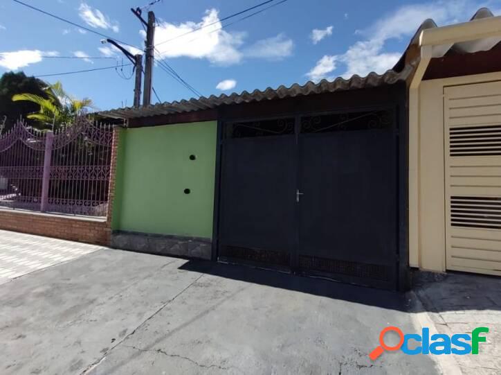 Casa com 2 dormitórios à venda por R$ 200.000,00 -