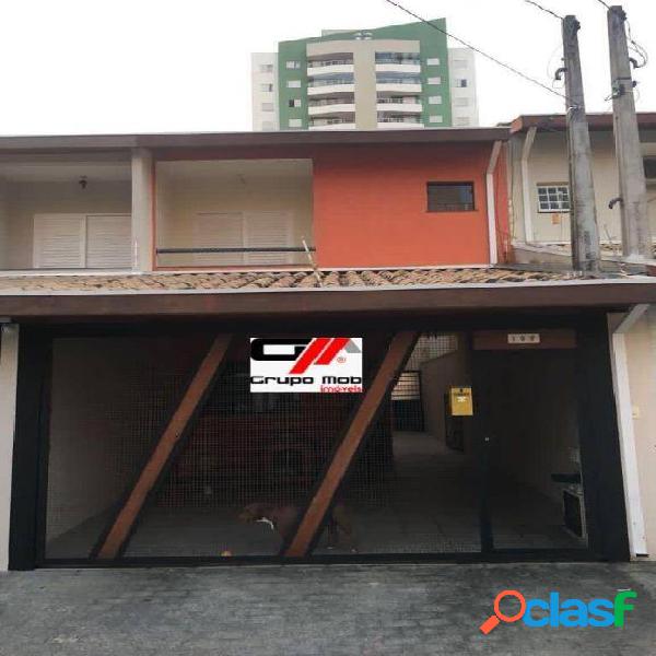 Casa com 3 dormitórios à venda, 130 m² por R$ 450.000,00