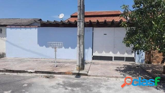 Casa com 3 dormitórios à venda, 160 m² por R$ 201.400 -