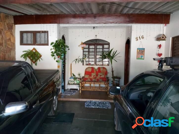 Casa com 3 dormitórios à venda, 190 m² por R$ 350.000 -