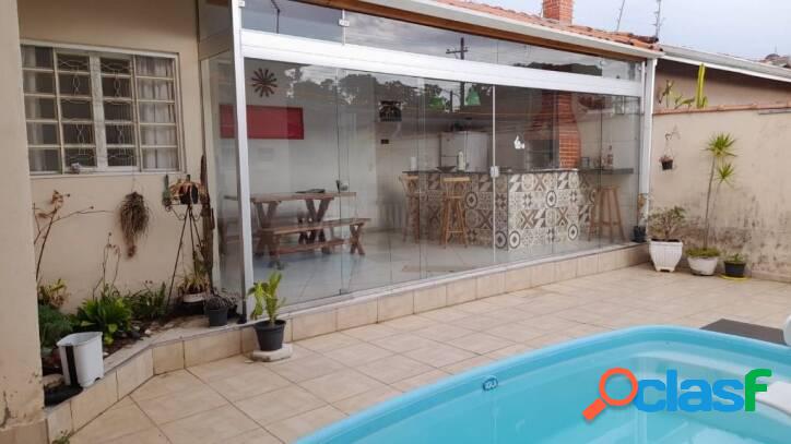 Casa com 3 dormitórios à venda, 190 m² por R$ 500.000,00