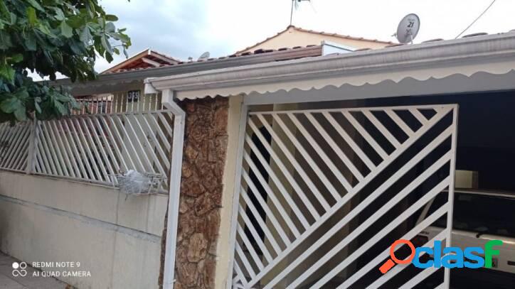 Casa com 3 dormitórios à venda, 260 m² por R$ 380.000,00