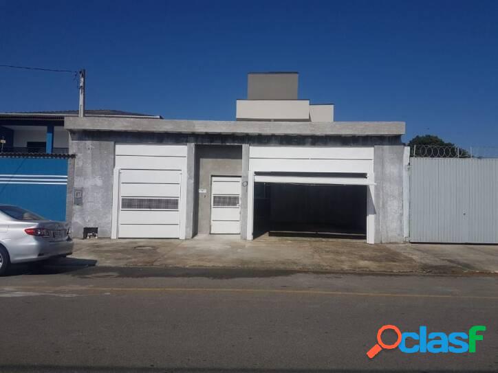 Casa com 3 dormitórios à venda, 286 m² por R$ 660.000 -
