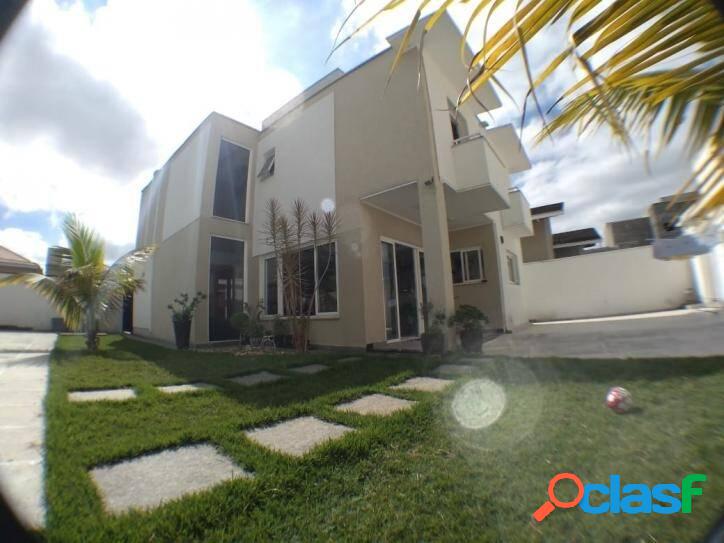 Casa com 3 dormitórios à venda, 530 m² por R$