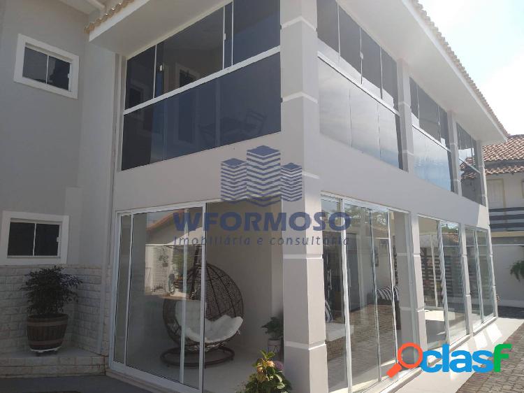 Casa duplex à venda 480m² na Rua das Gaivotas em Itaúna